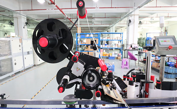 全自動面單貼標(biāo)機(jī),面單貼標(biāo)機(jī)設(shè)備,貼標(biāo)機(jī)廠家,佼佼者